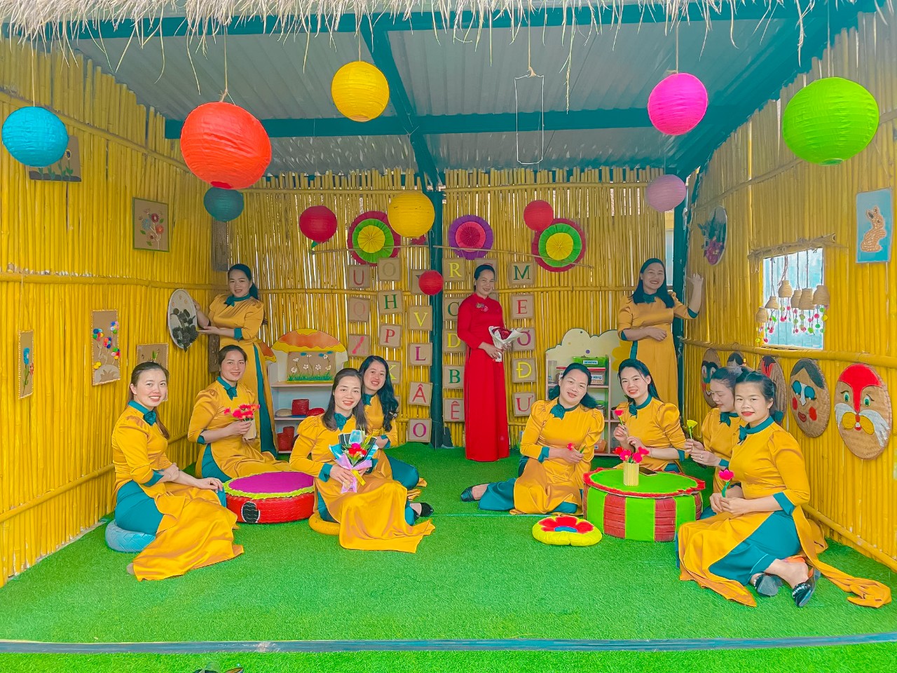 "PHỤ NỮ LÀ ĐỂ YÊU THƯƠNG" TRƯỜNG MẦM NON NAM LA TỔ CHỨC TỌA ĐÀM 8/3