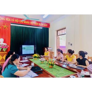 TRƯỜNG MẦM NON NAM LA NÂNG CAO NĂNG LỰC CHUYÊN MÔN CHO CÁN BỘ QUẢN LÝ, GIÁO VIÊN MẦM NON VÀ NÂNG CAO CHẤT LƯỢNG CÔNG TÁC CHUẨN BỊ CHO TRẺ EM 5 TUỔI SẴN SÀNG VÀO LỚP 1 ĐÁP ỨNG YÊU CẦU LIÊN THÔNG CHƯƠNG TRÌNH GIÁO DỤC PHỔ THÔNG